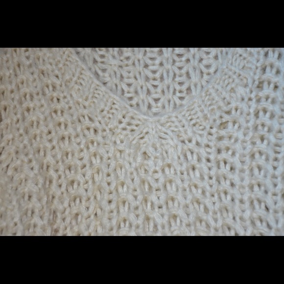 En Creme sweater - Picture 2 of 6